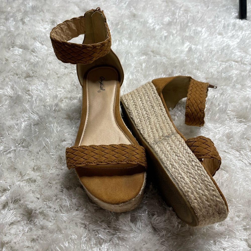 Qupid Platform Sandals
